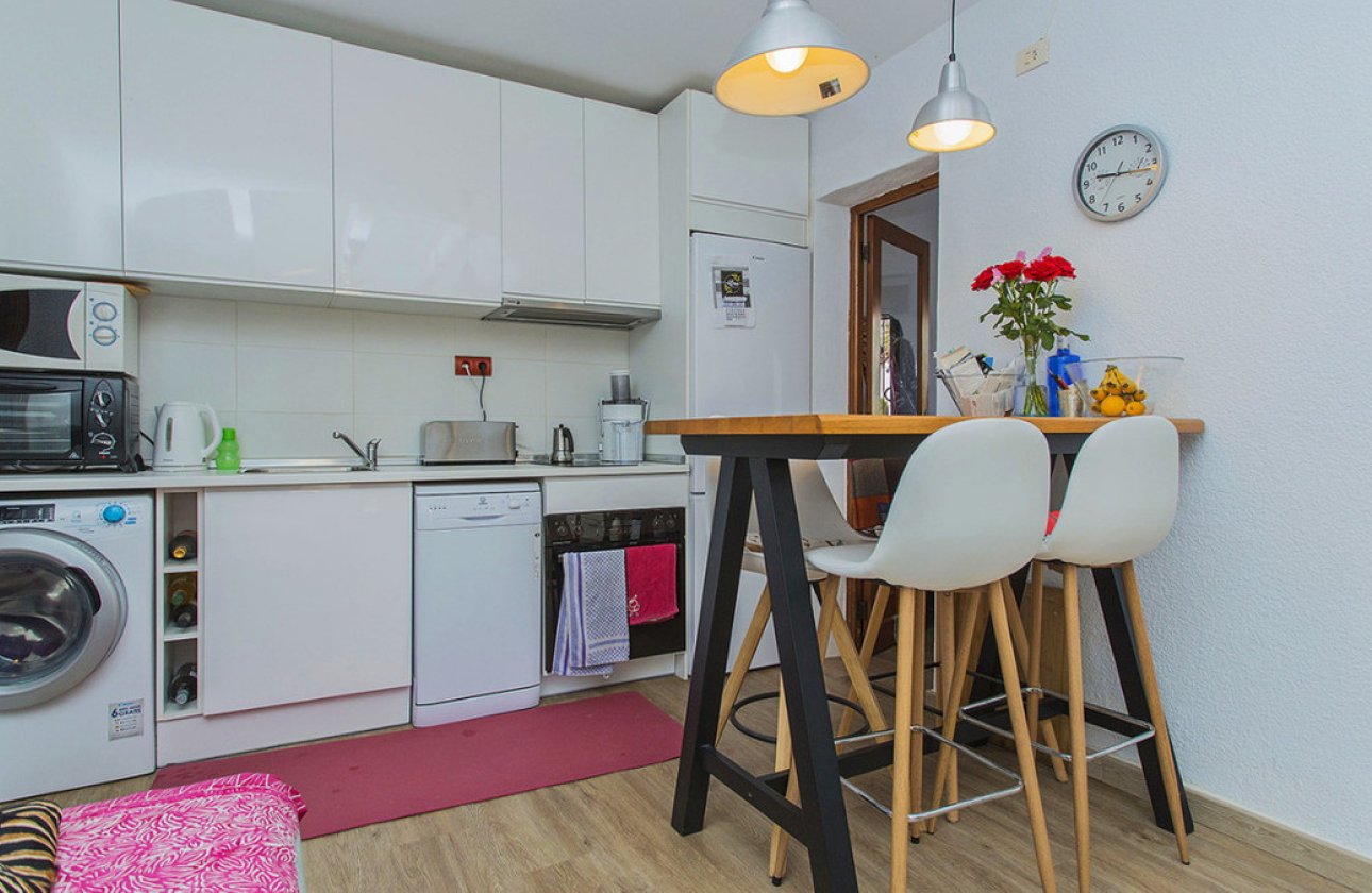 Resale - Villa -
Orihuela - Orihuela Costa