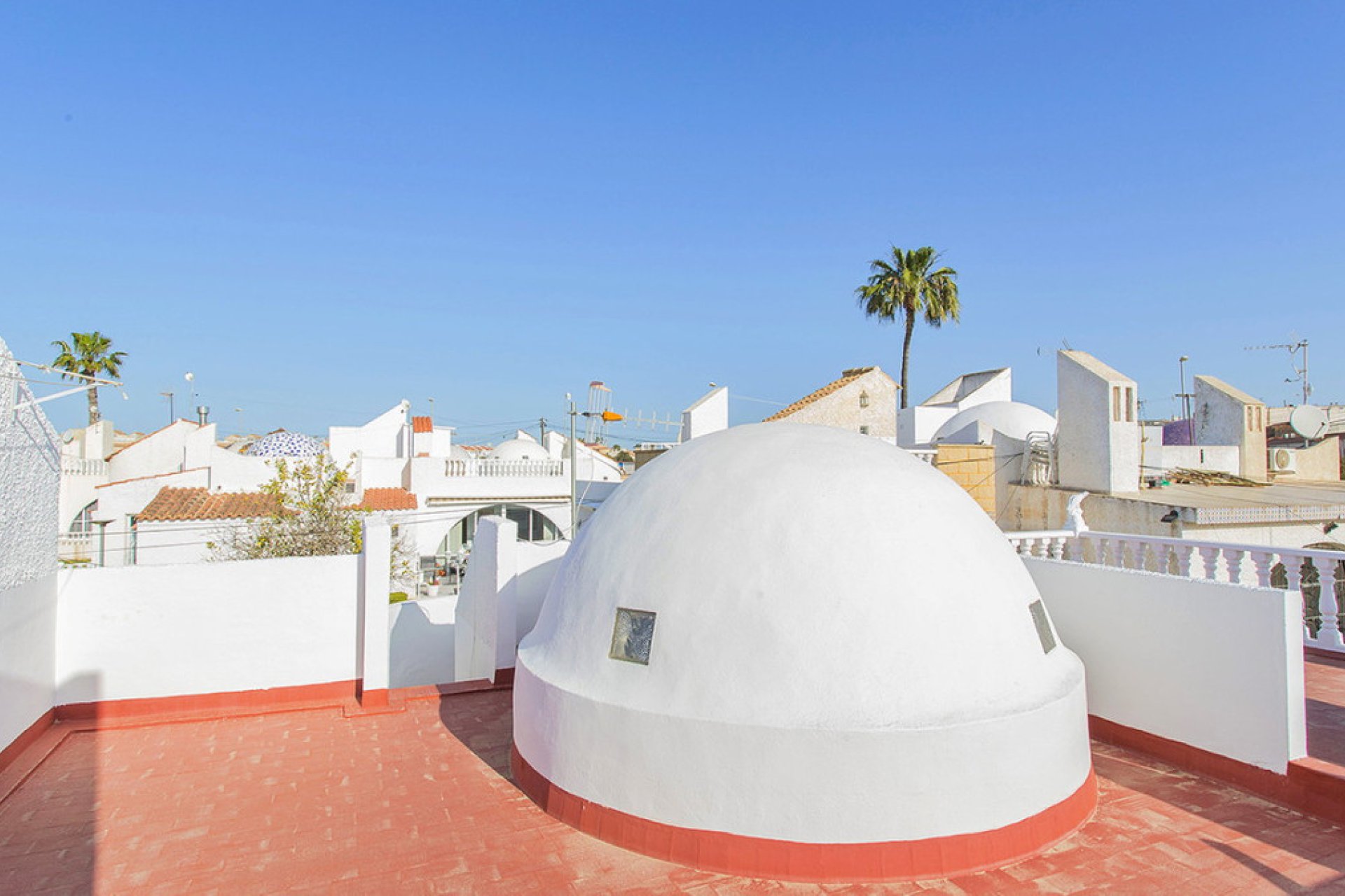 Resale - Villa -
Orihuela - Orihuela Costa