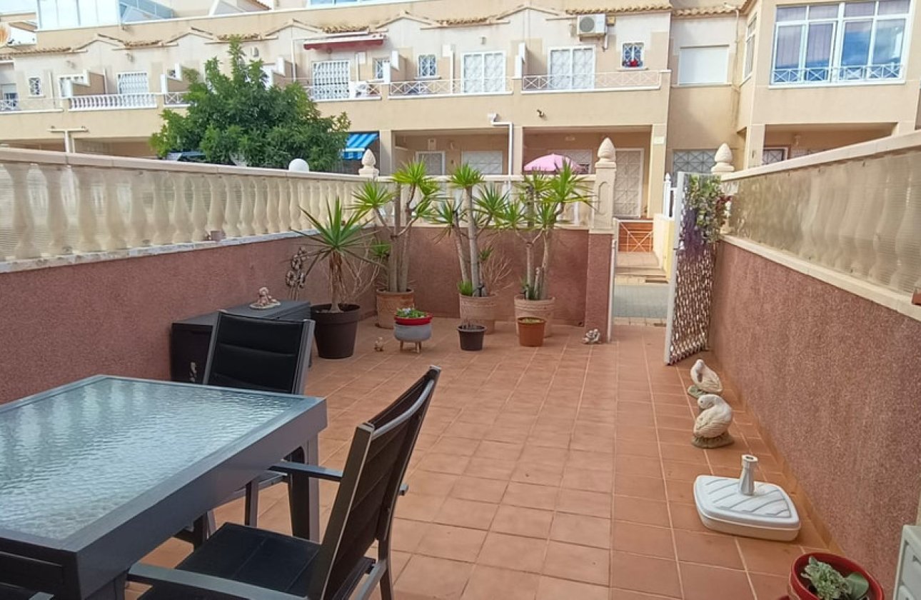 Resale - Villa -
Orihuela - Orihuela Costa