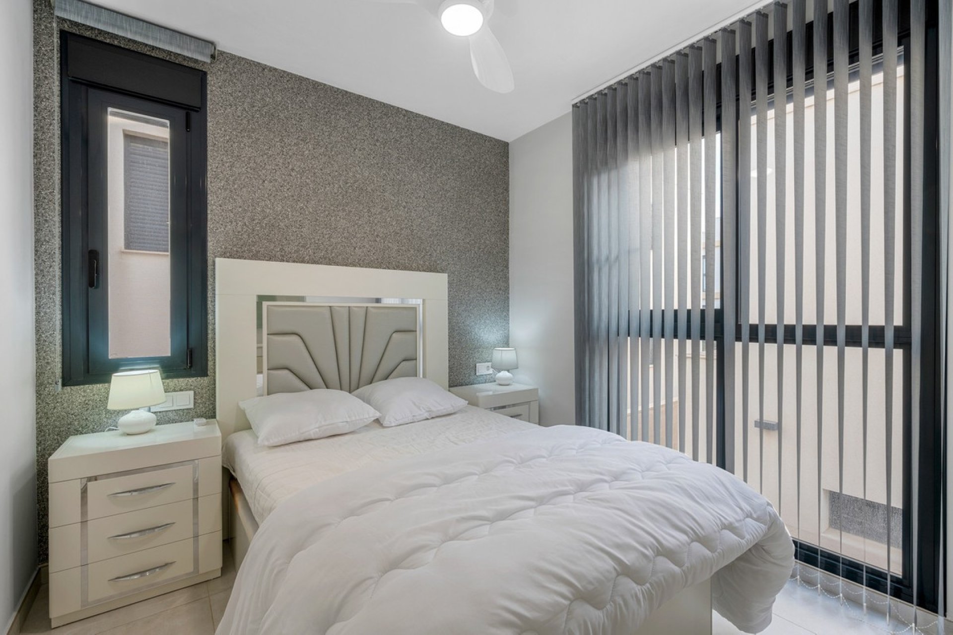 Resale - Villa -
Orihuela - Orihuela Costa