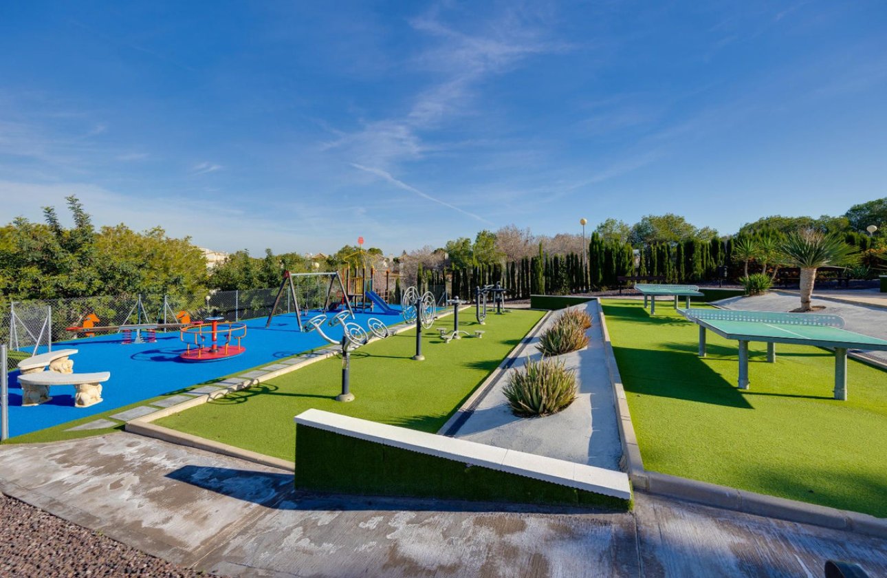 Resale - Villa -
Orihuela - Orihuela Costa