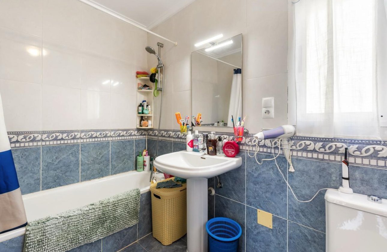 Resale - Villa -
Orihuela - Orihuela Costa