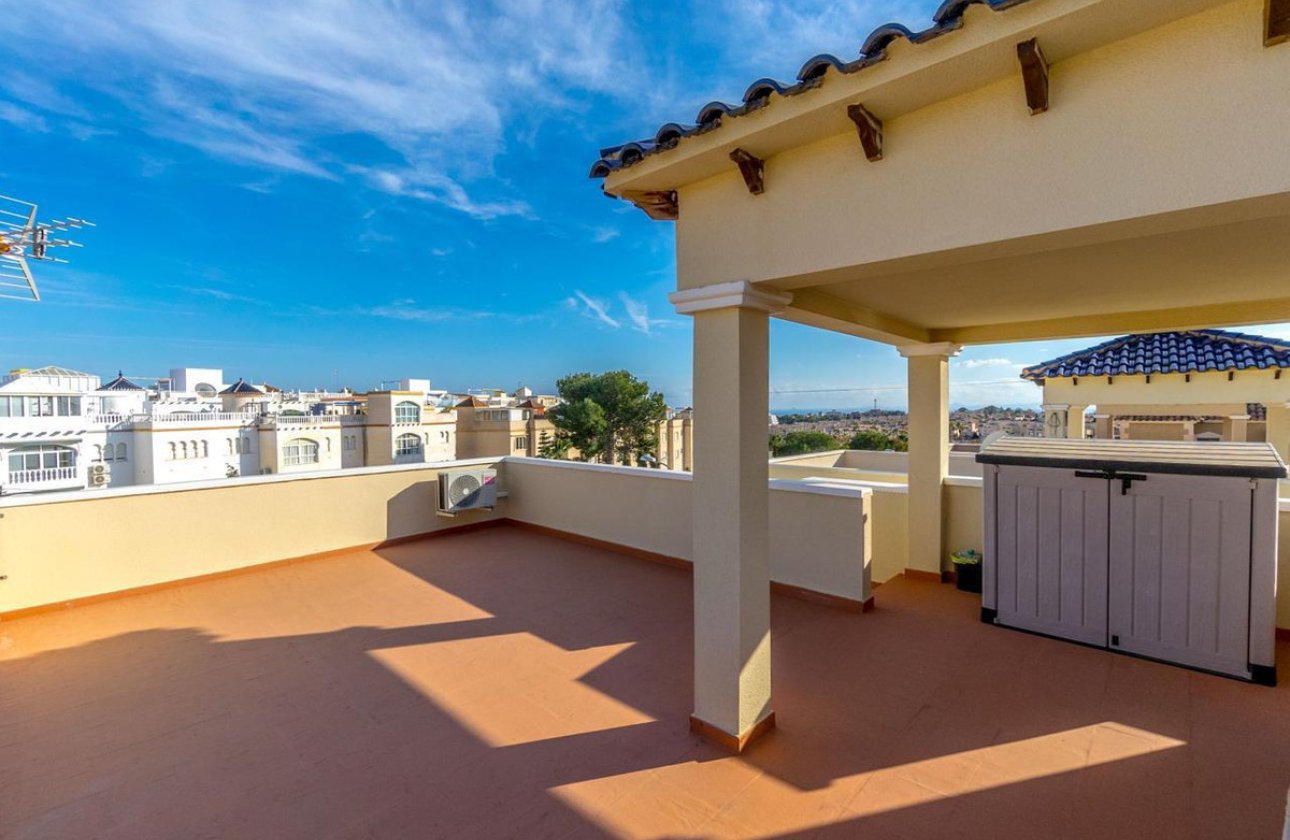 Resale - Villa -
Orihuela - Orihuela Costa