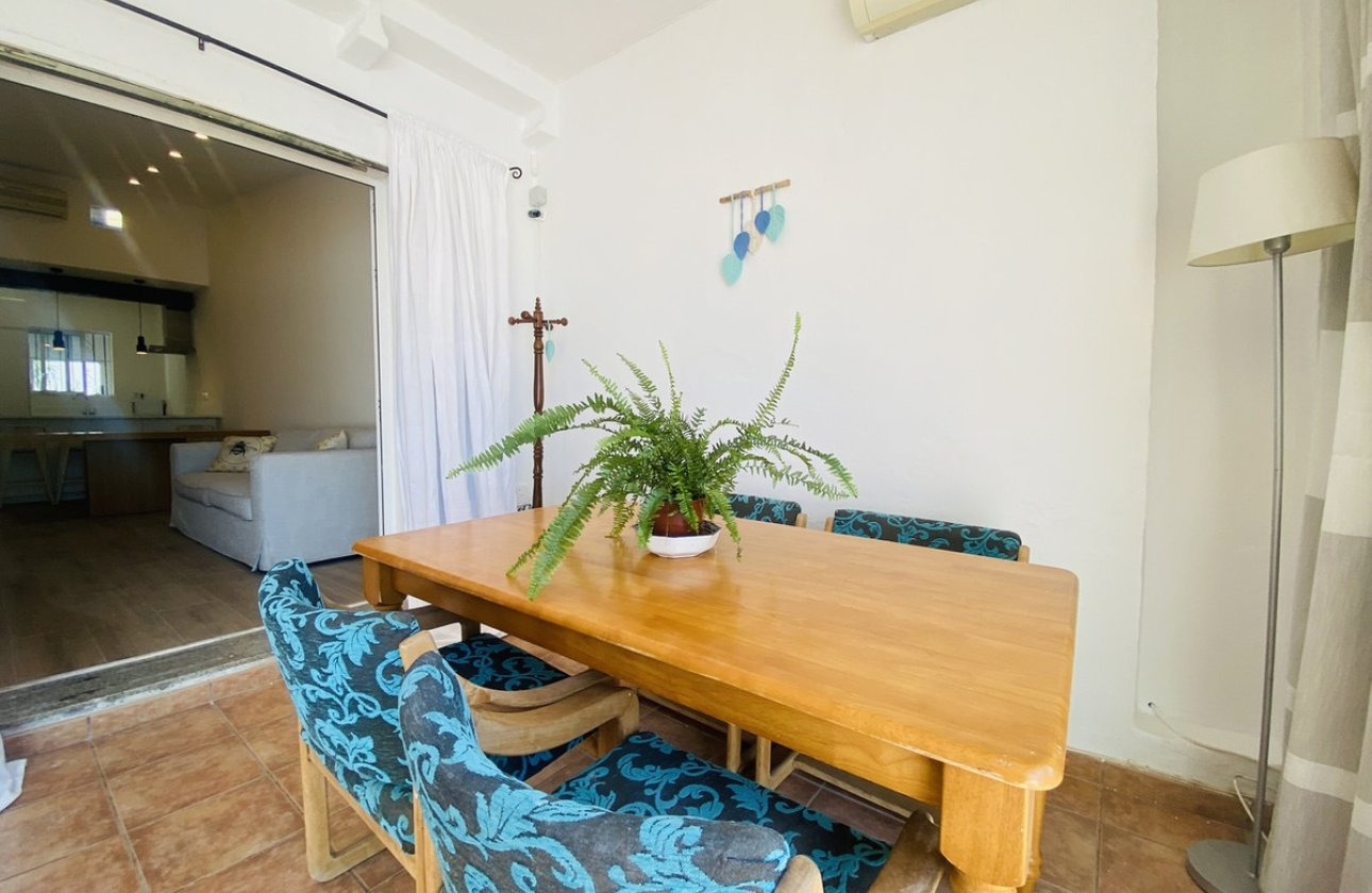 Resale - Villa -
Orihuela - Playa Flamenca
