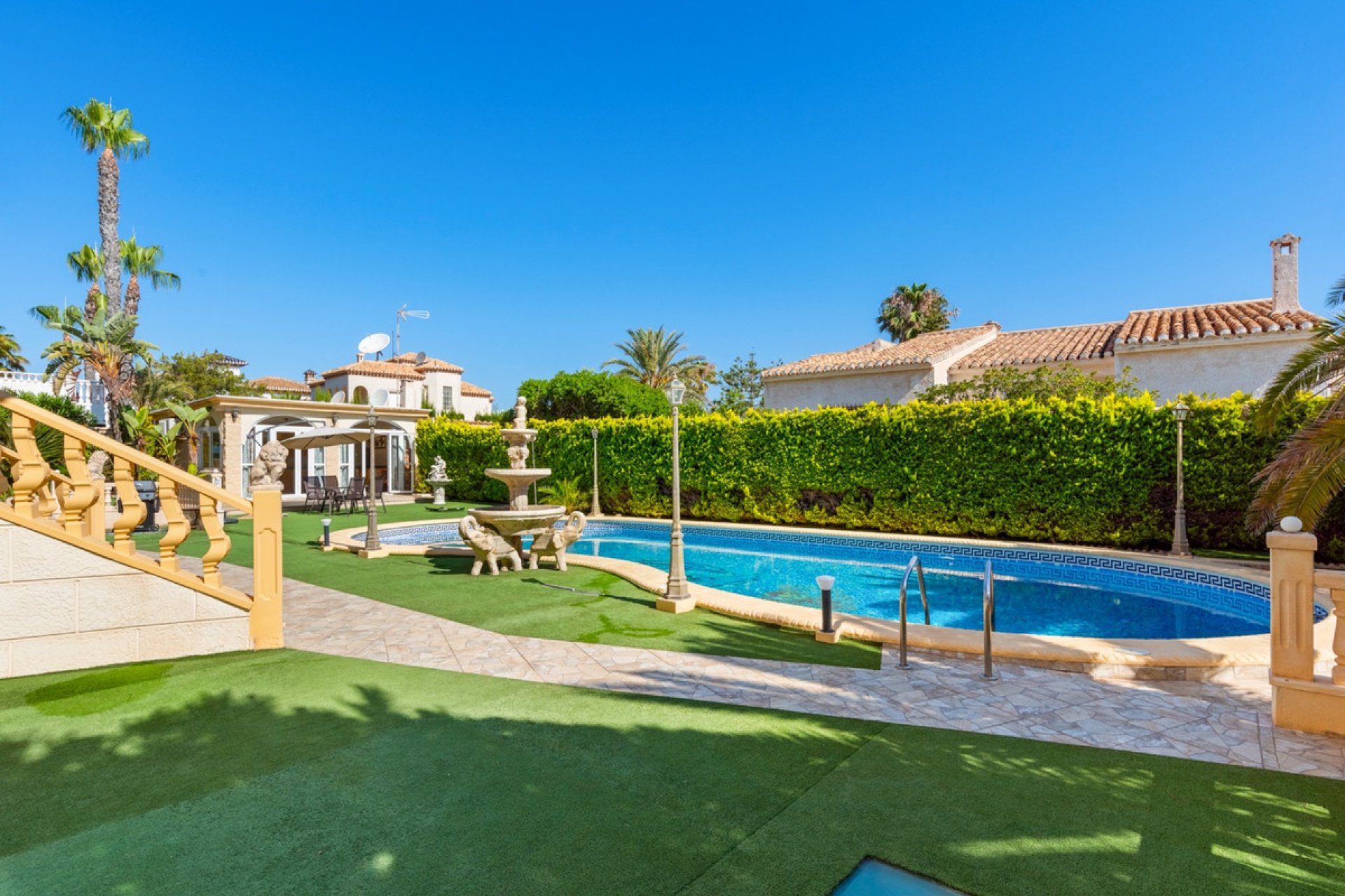 Resale - Villa -
Orihuela - Playa Flamenca
