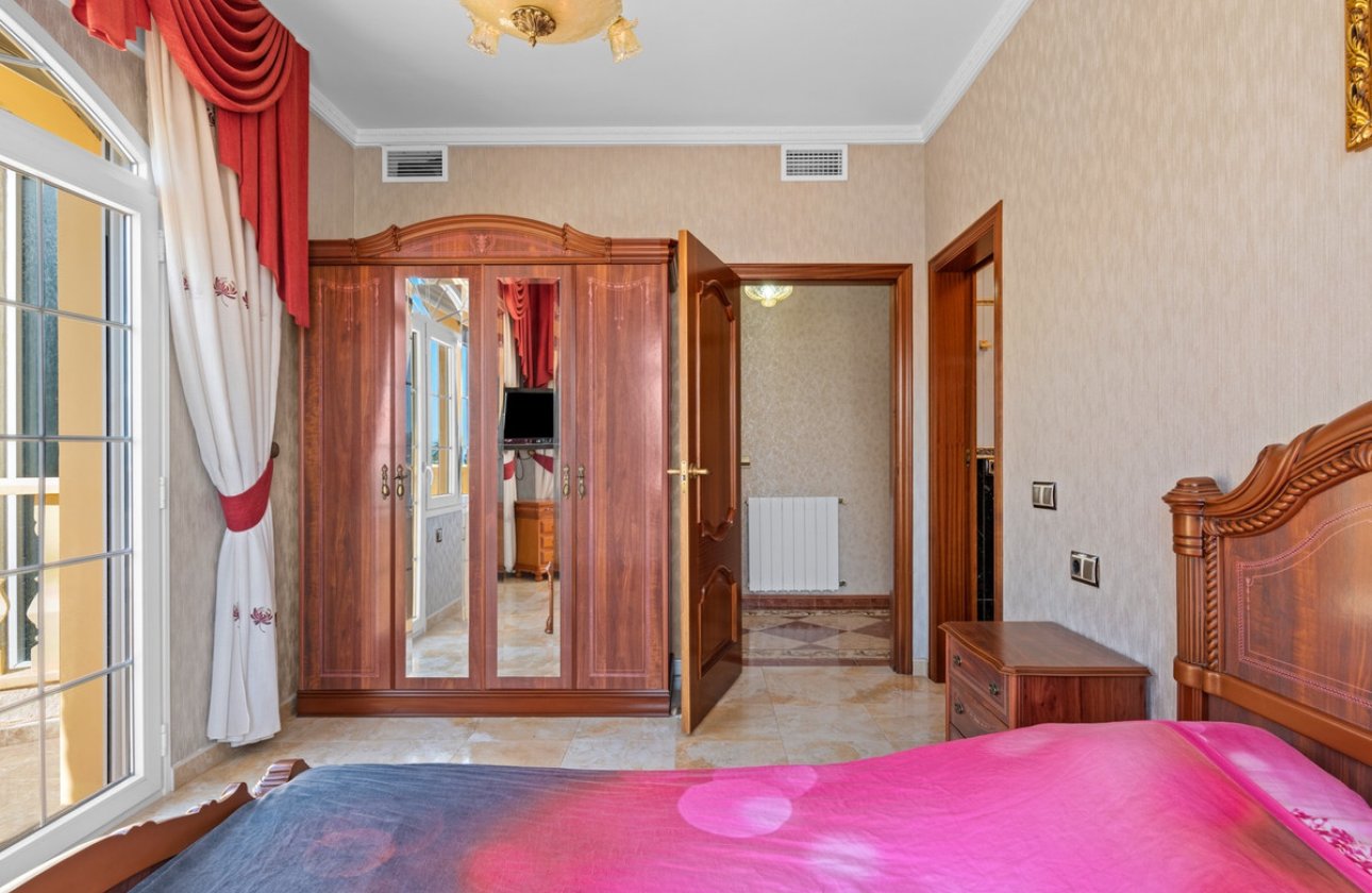 Resale - Villa -
Orihuela - Playa Flamenca