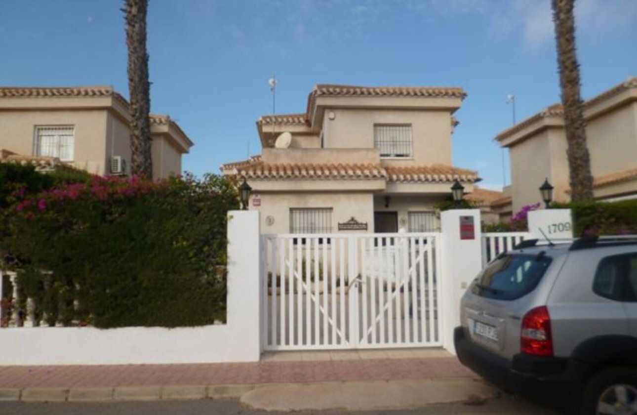 Resale - Villa -
Orihuela - Playa Flamenca