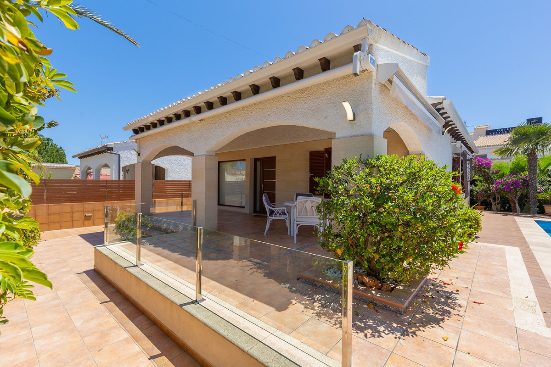 Resale - Villa -
Orihuela - Punta Prima