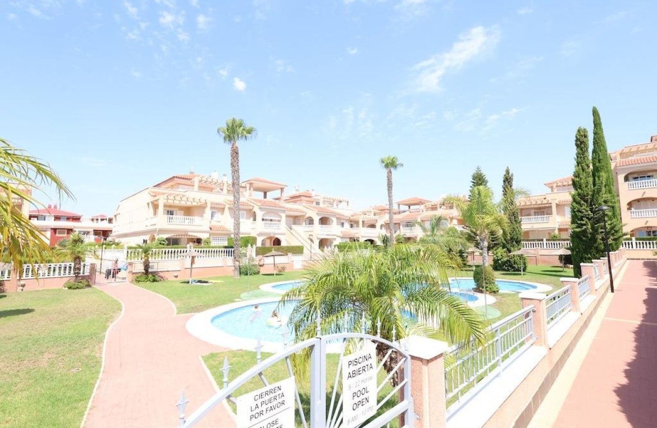 Resale - Villa -
Orihuela - Punta Prima