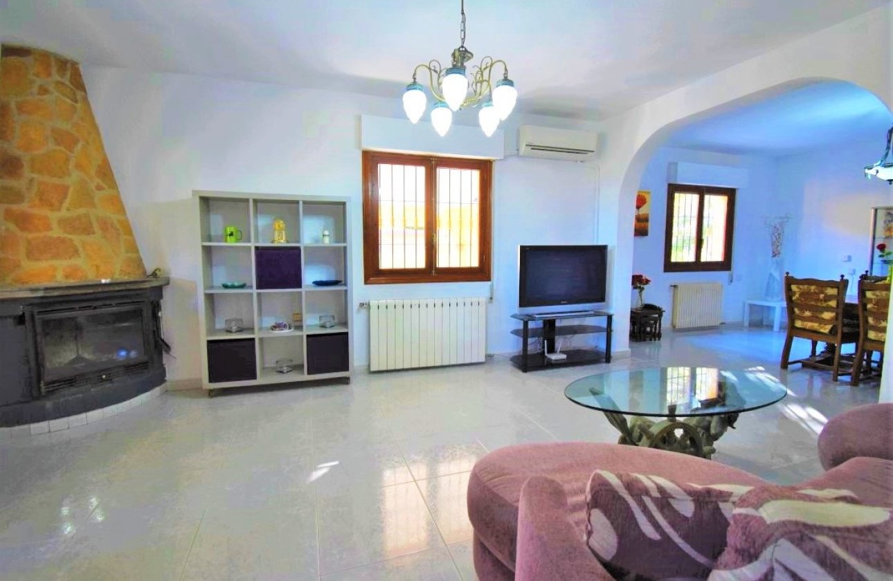 Resale - Villa -
Orihuela - Villamartin