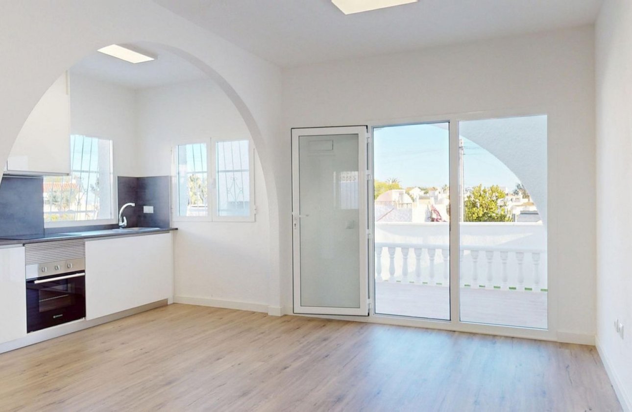 Resale - Villa -
Orihuela - Villamartin