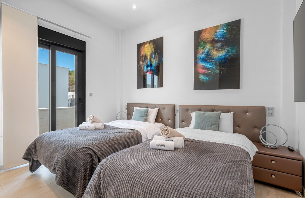 Resale - Villa -
Orihuela - Villamartin