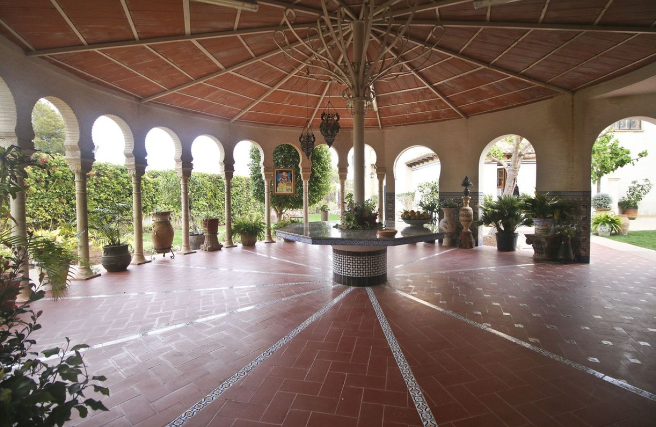 Resale - Villa -
Orihuela - Villamartin