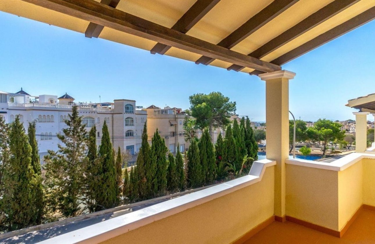 Resale - Villa -
Orihuela - Villamartin