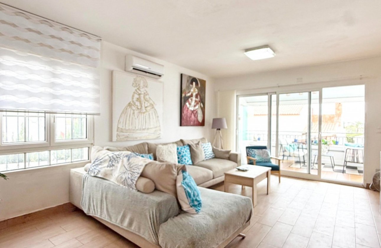 Resale - Villa -
Orihuela - Villamartin