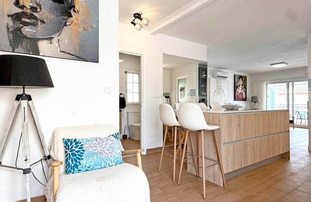 Resale - Villa -
Orihuela - Villamartin