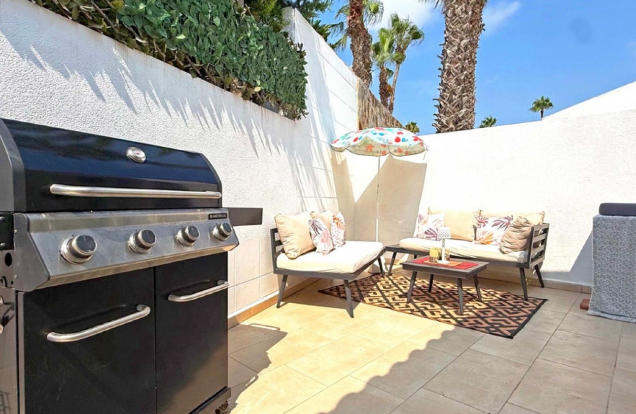 Resale - Villa -
Orihuela - Villamartin