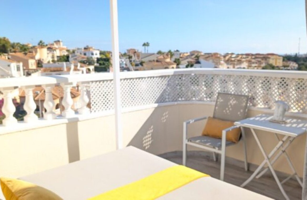 Resale - Villa -
Orihuela - Villamartin