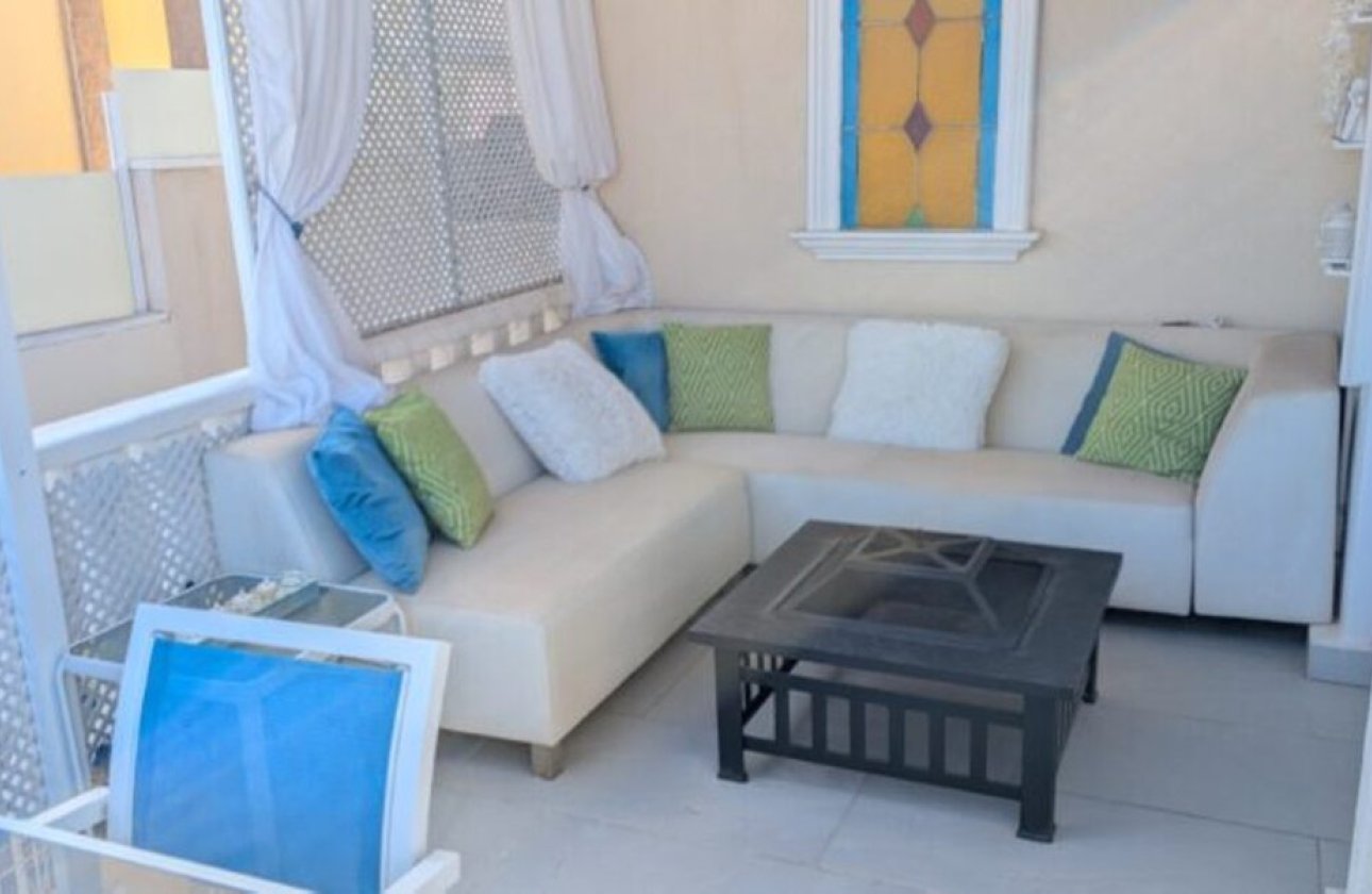 Resale - Villa -
Orihuela - Villamartin