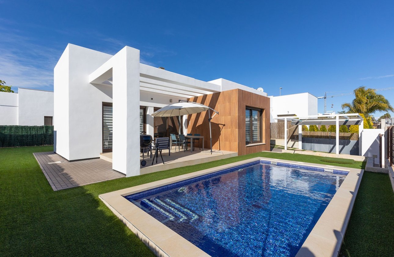 Resale - Villa -
Orihuela - Vistabella Golf