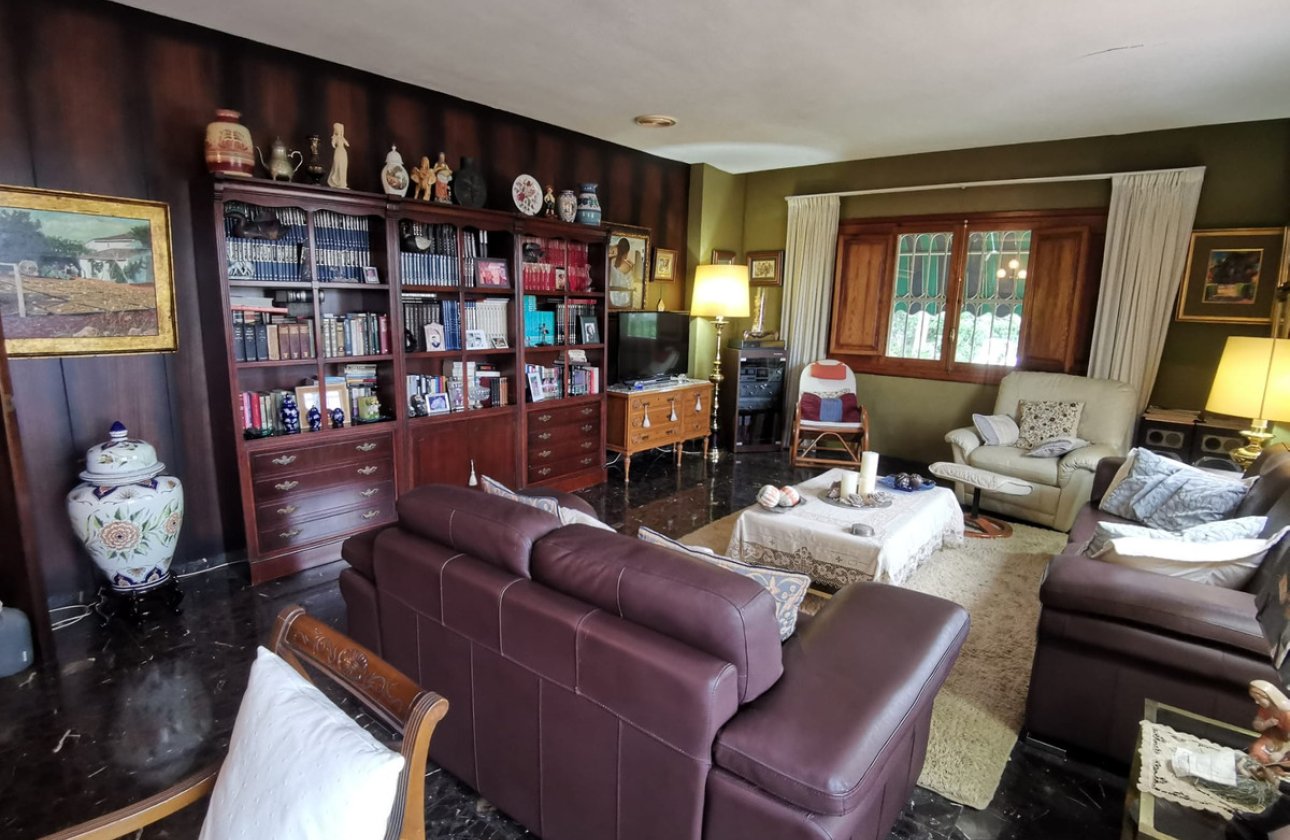 Resale - Villa -
Pedreguer - Pedreguer Centro