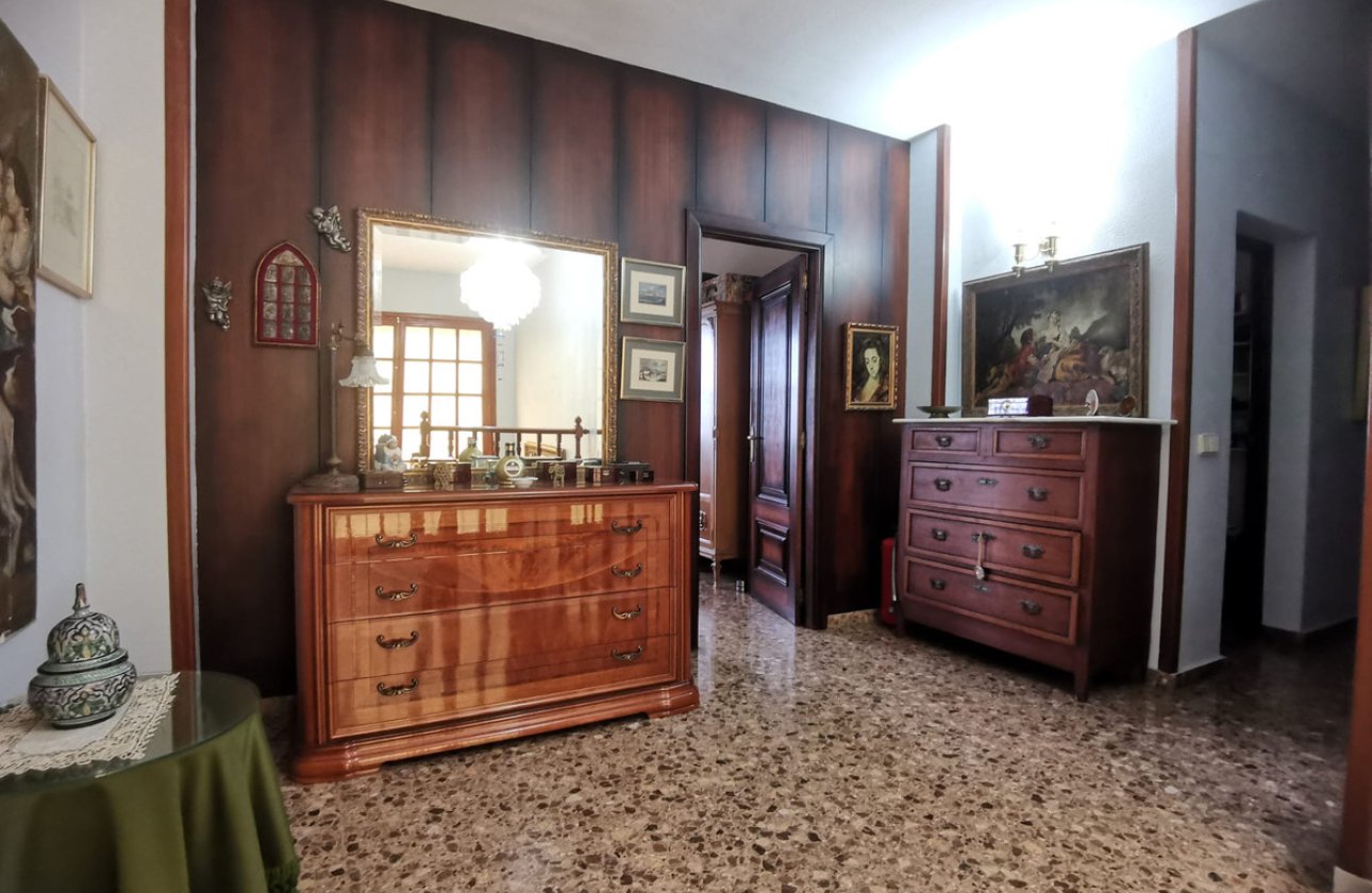Resale - Villa -
Pedreguer - Pedreguer Centro