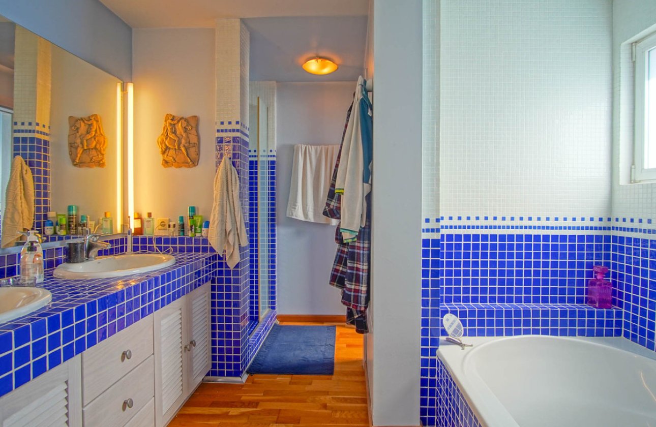 Resale - Villa -
Pedreguer - Pedreguer Centro