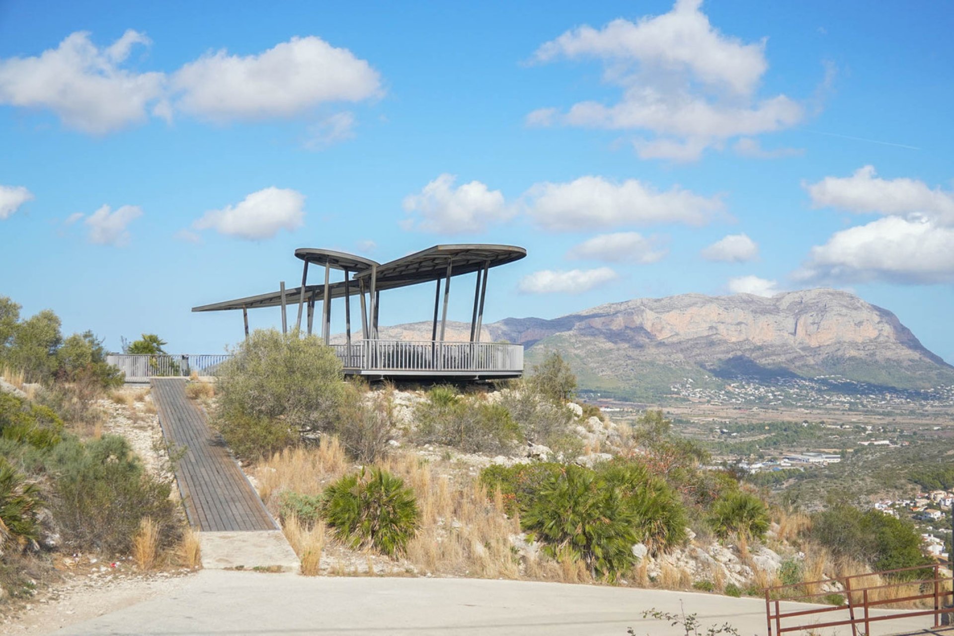 Resale - Villa -
Pedreguer - Pedreguer Centro