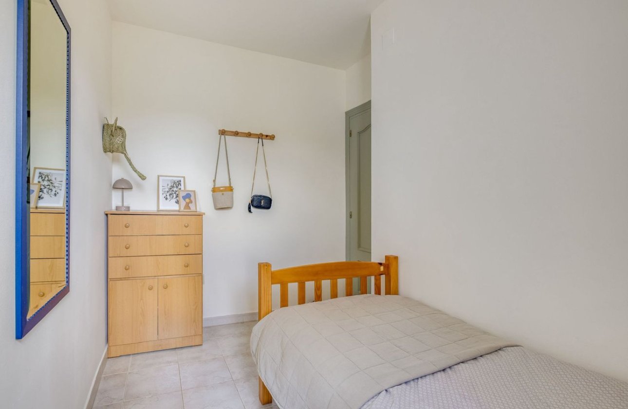 Resale - Villa -
Pedreguer - Pedreguer Centro