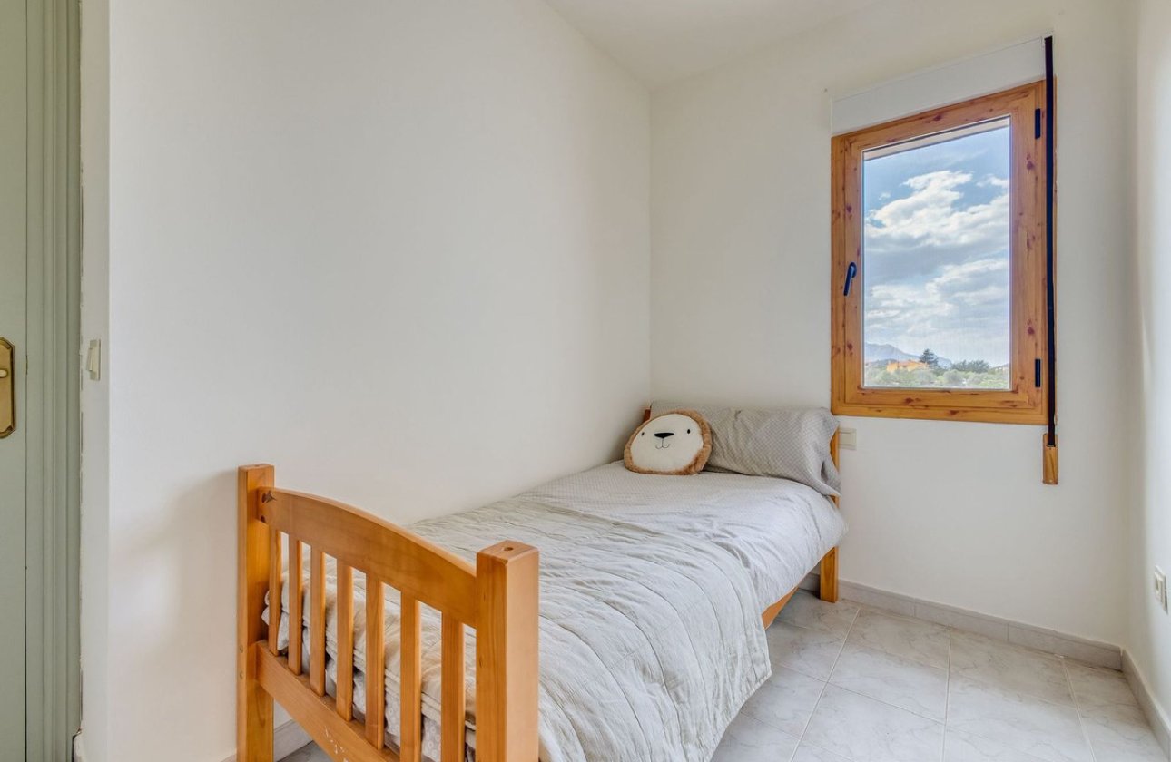 Resale - Villa -
Pedreguer - Pedreguer Centro