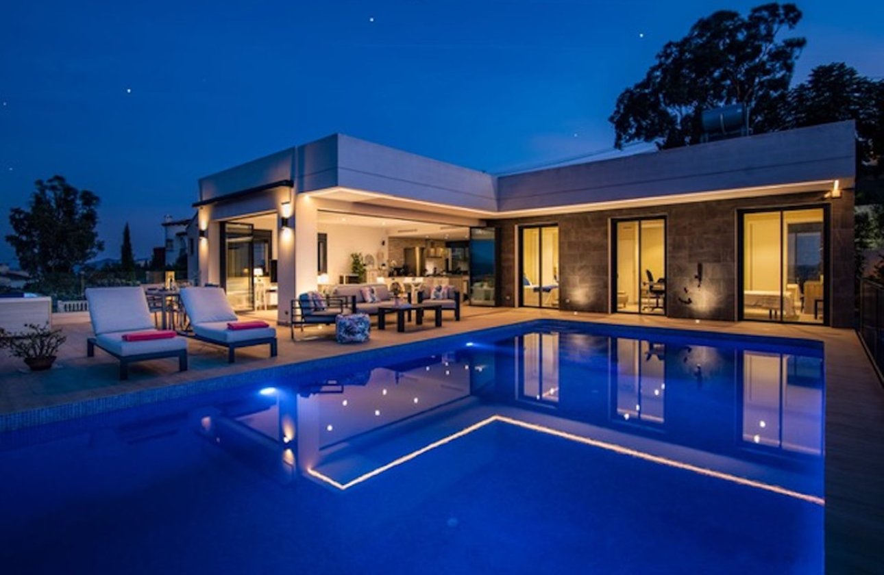 Resale - Villa -
Pedreguer - Pedreguer Centro