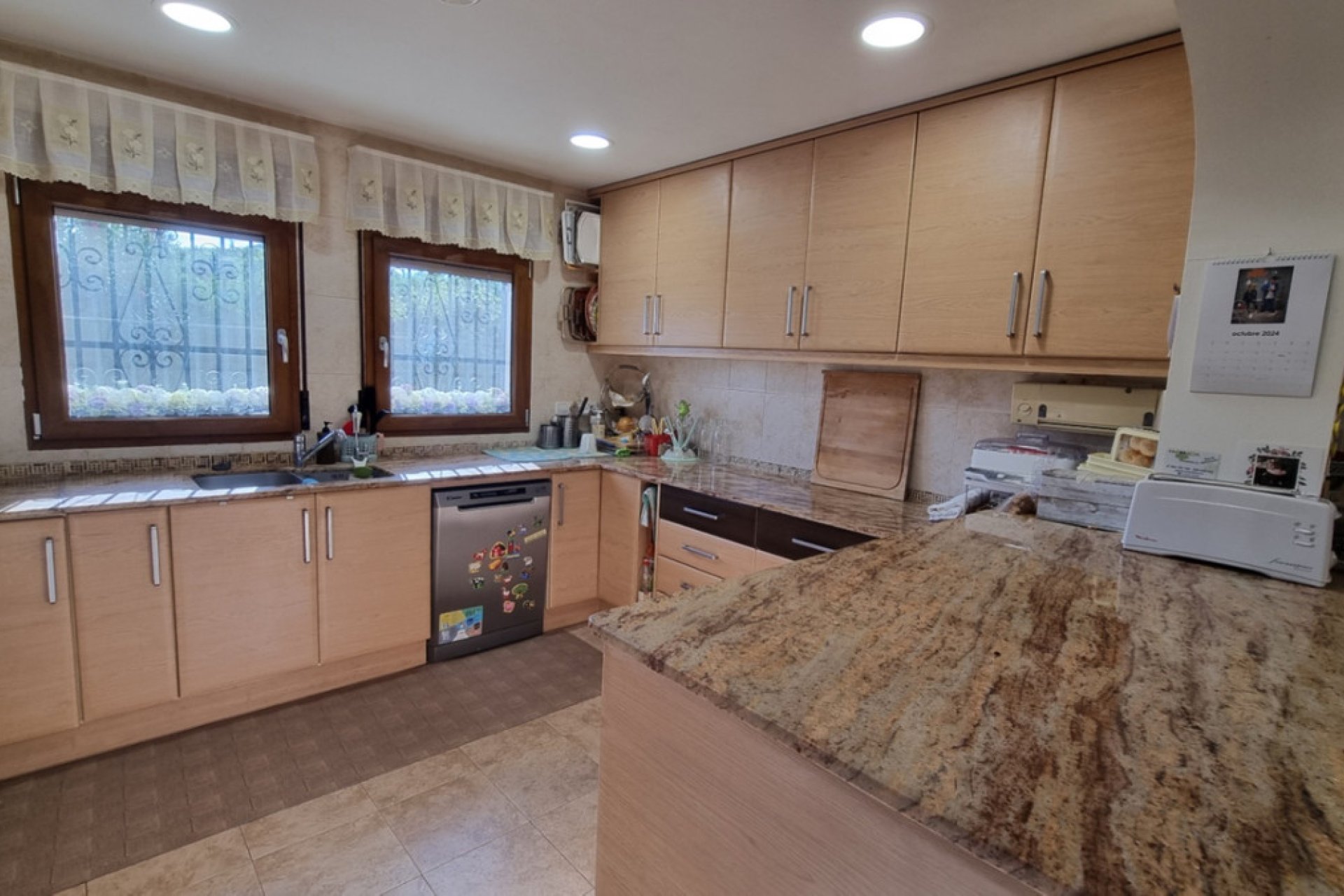 Resale - Villa -
Pedreguer - Pedreguer Centro