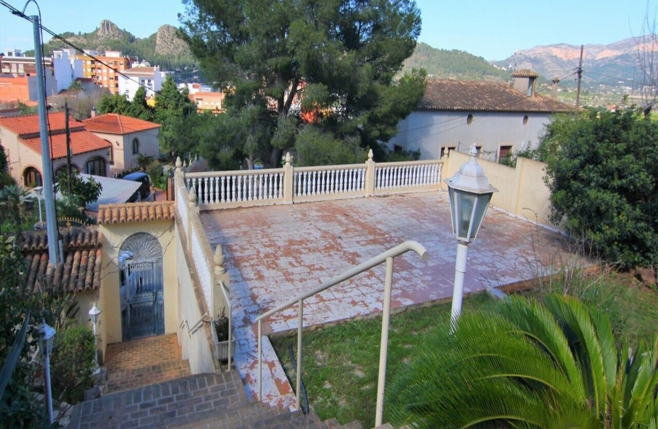 Resale - Villa -
Pedreguer - Pedreguer Centro