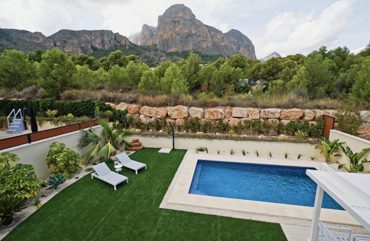 Resale - Villa -
Polop - Polop Centro