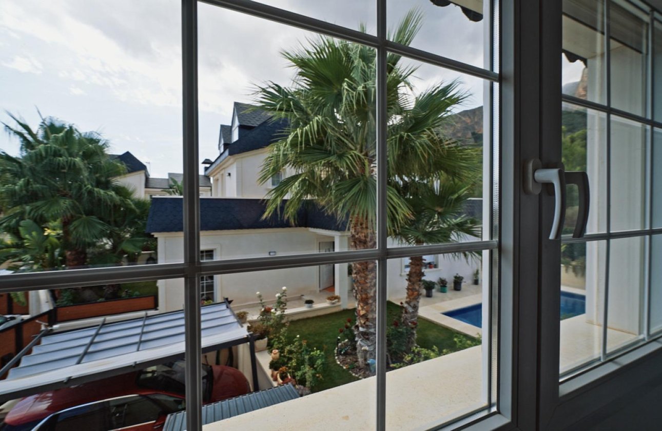 Resale - Villa -
Polop - Polop Centro