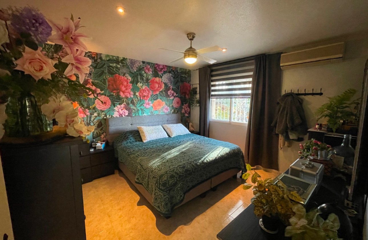 Resale - Villa -
Rojales - Benimar