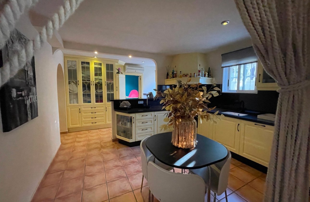 Resale - Villa -
Rojales - Benimar