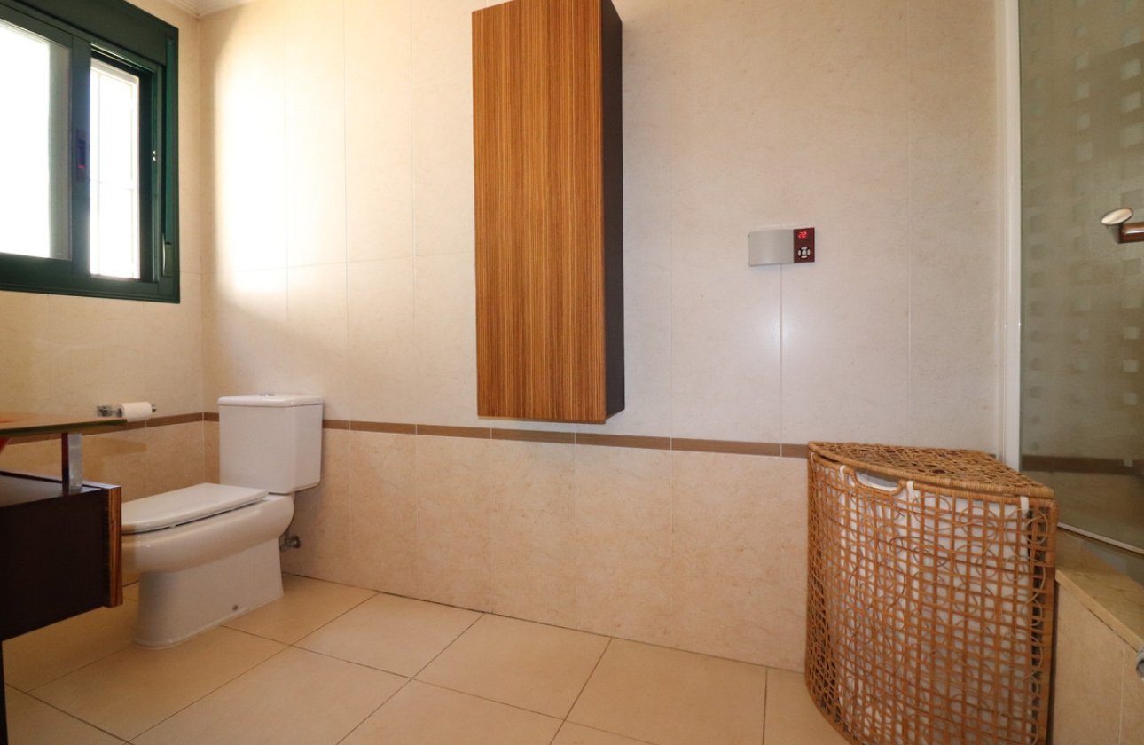 Resale - Villa -
Rojales - Ciudad Quesada