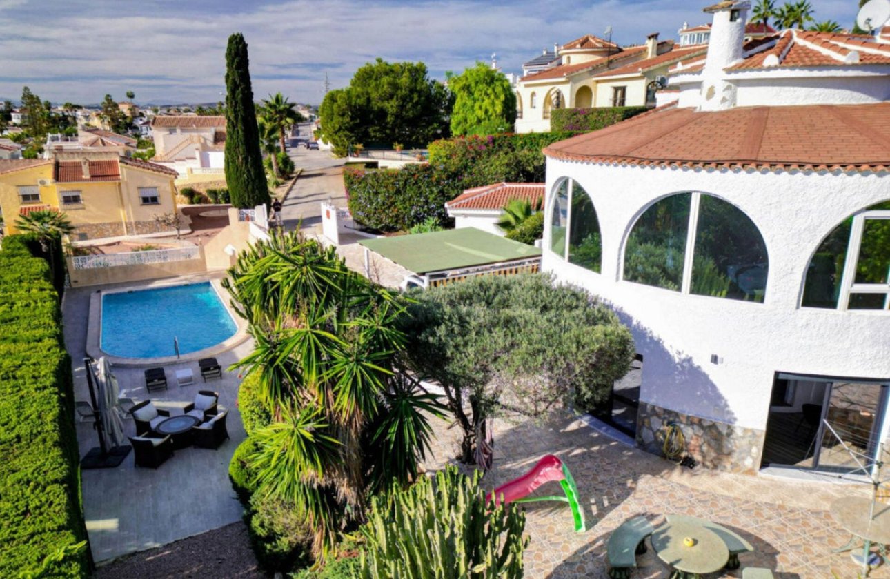 Resale - Villa -
Rojales - Ciudad Quesada