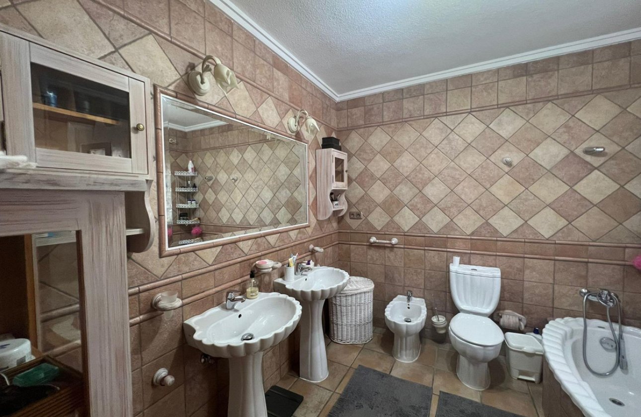 Resale - Villa -
Rojales - Ciudad Quesada