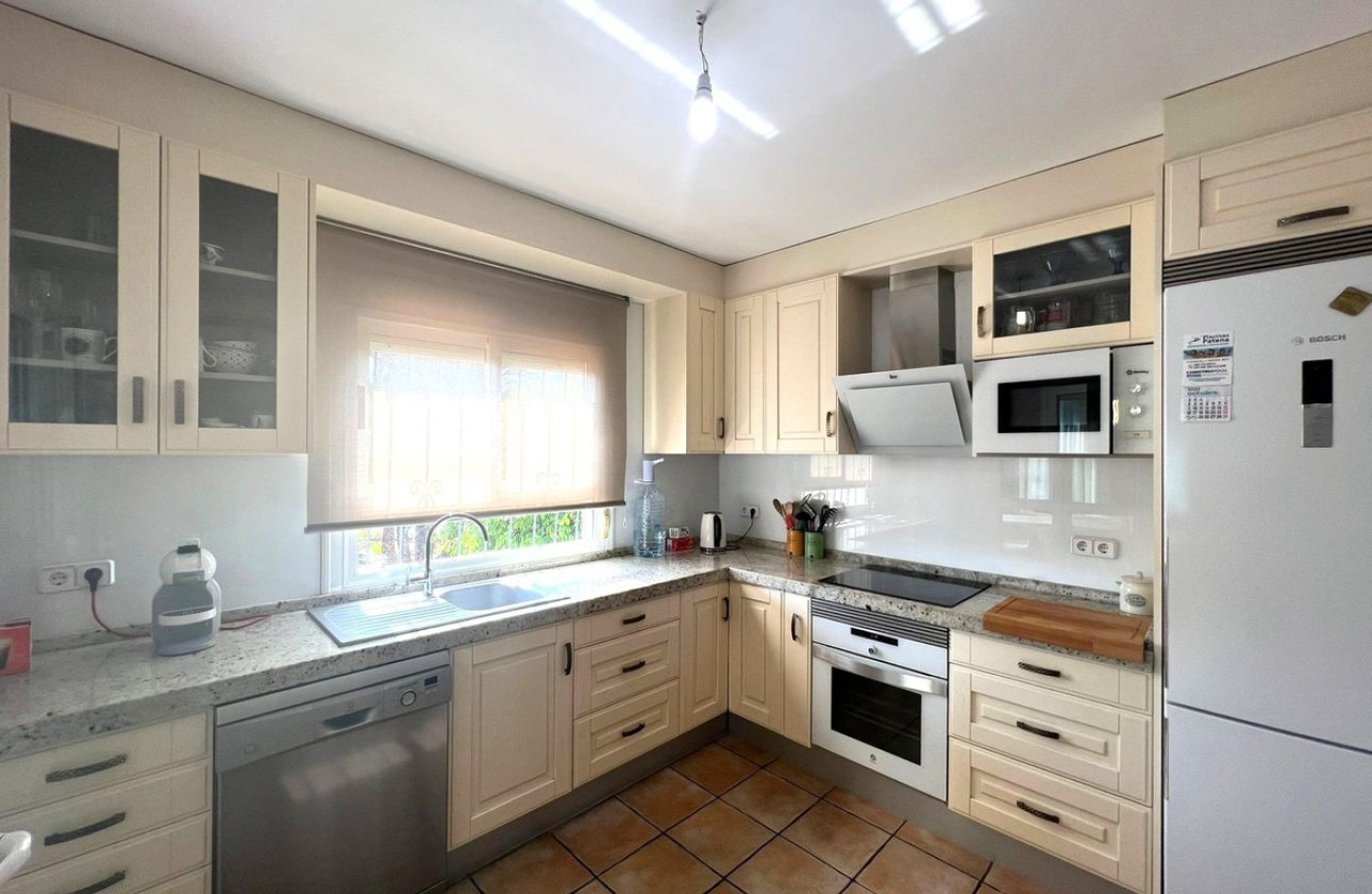 Resale - Villa -
Rojales - Ciudad Quesada