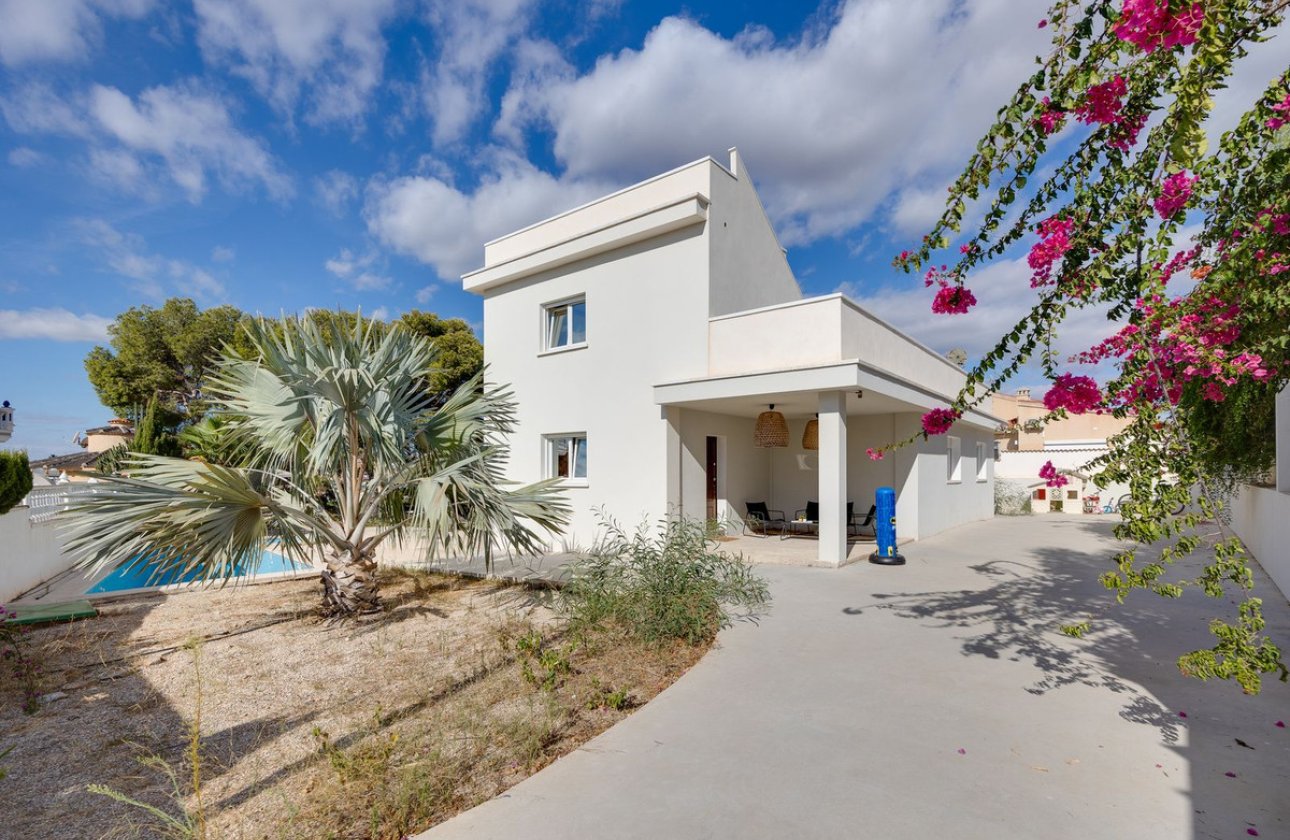 Resale - Villa -
Rojales - Ciudad Quesada