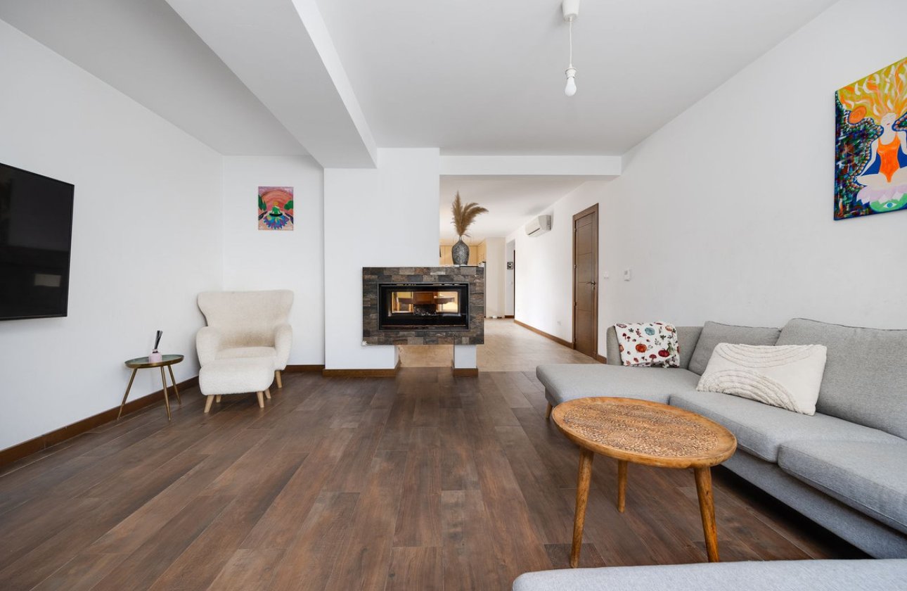 Resale - Villa -
Rojales - Ciudad Quesada