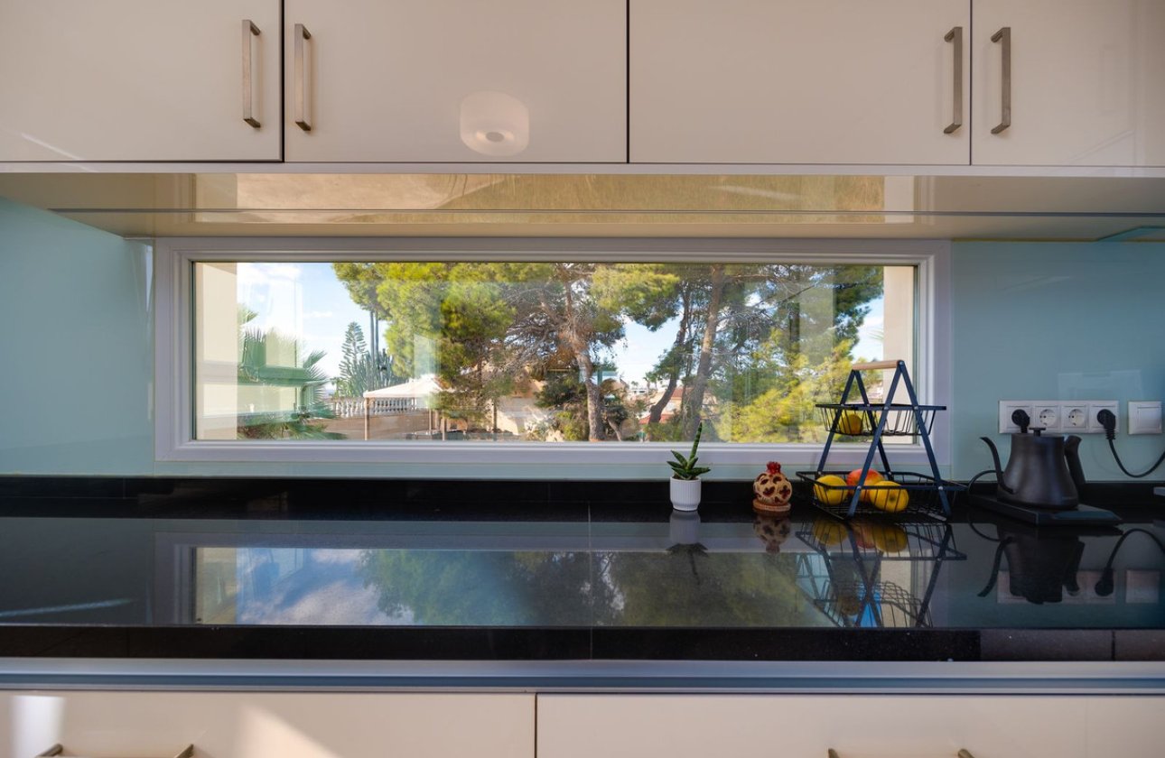 Resale - Villa -
Rojales - Ciudad Quesada