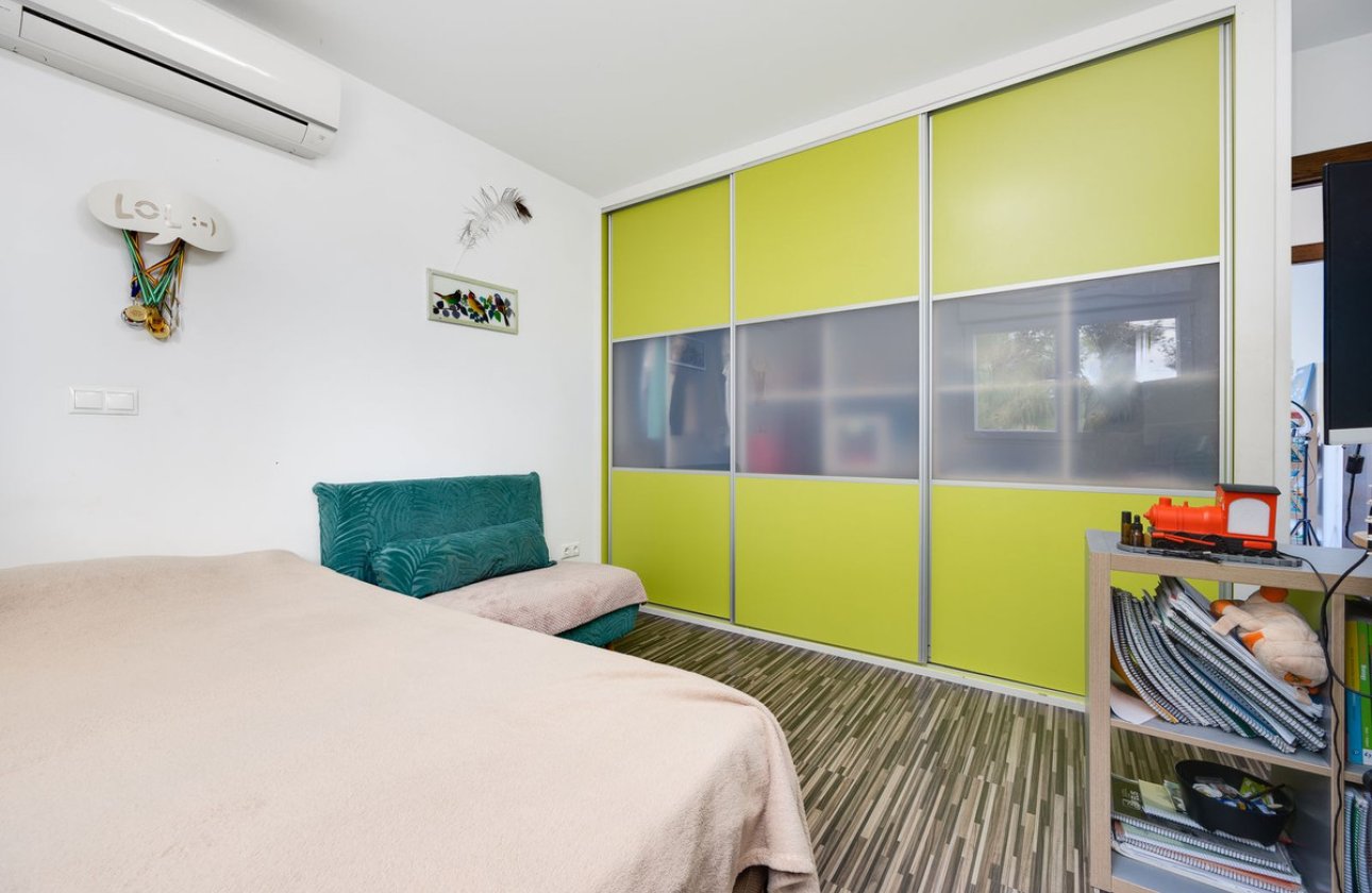 Resale - Villa -
Rojales - Ciudad Quesada