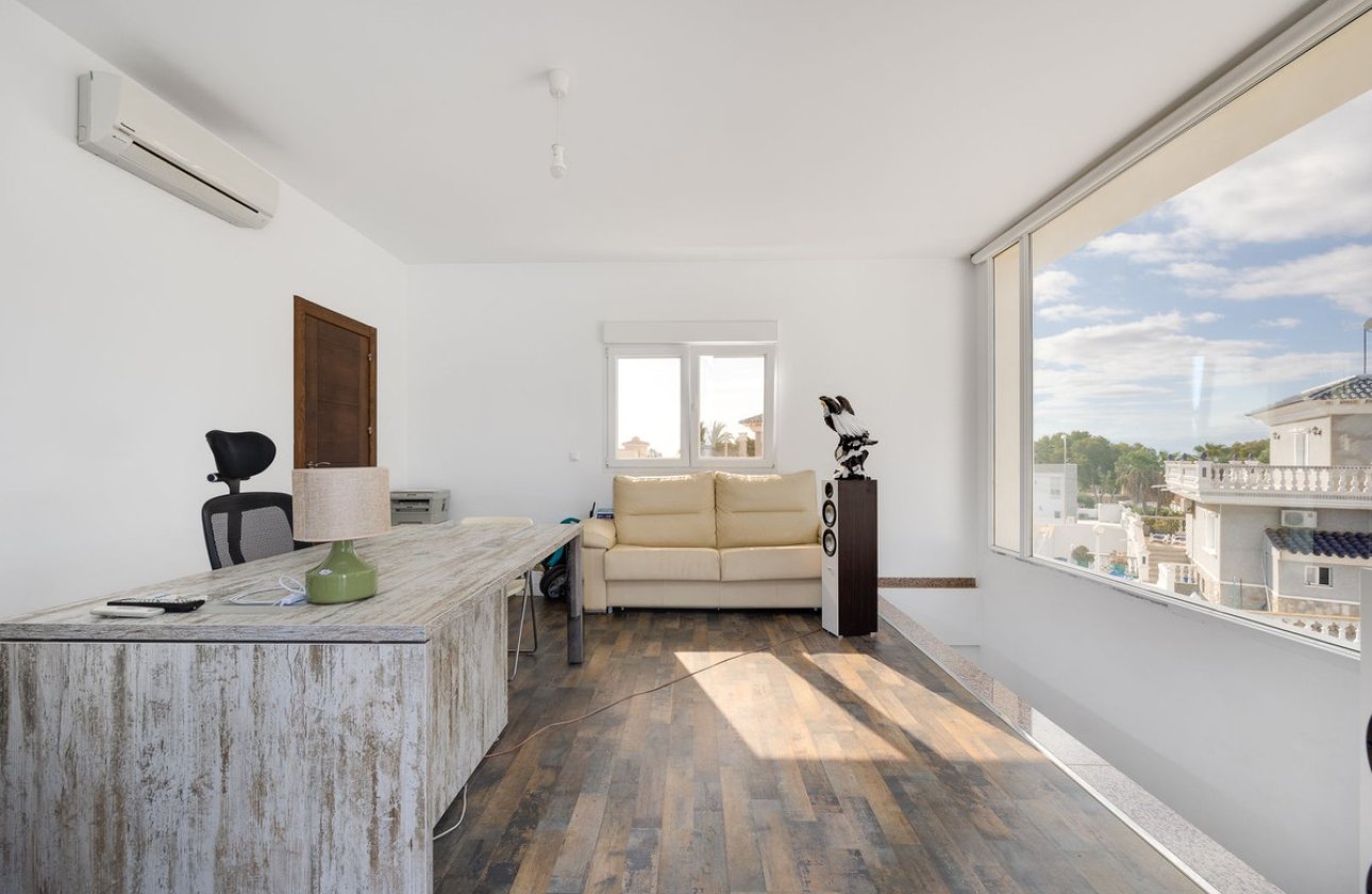 Resale - Villa -
Rojales - Ciudad Quesada