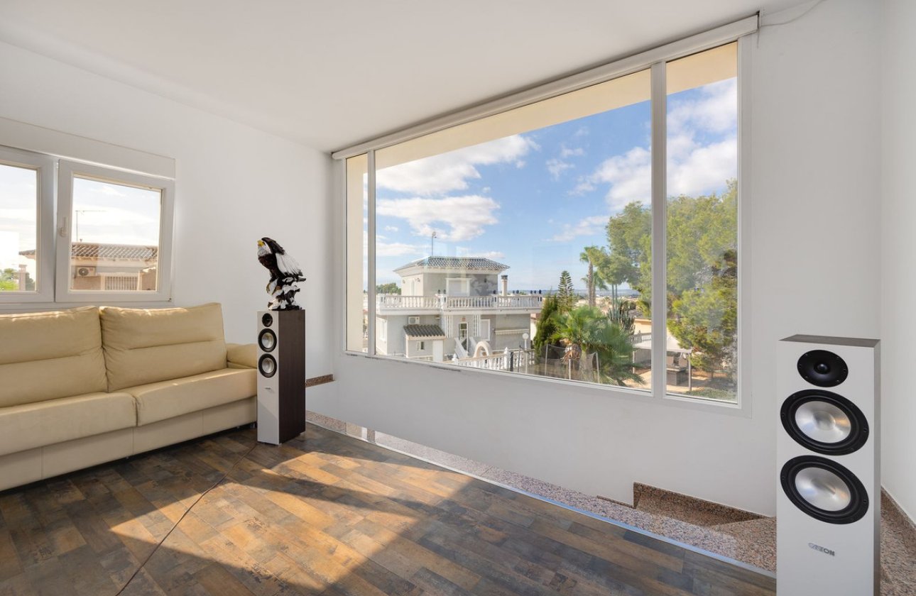 Resale - Villa -
Rojales - Ciudad Quesada