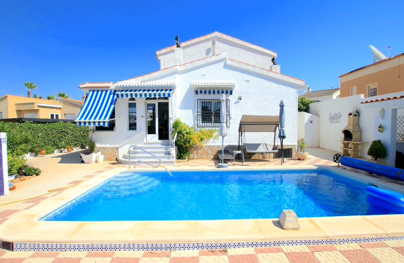 Resale - Villa -
Rojales - Ciudad Quesada