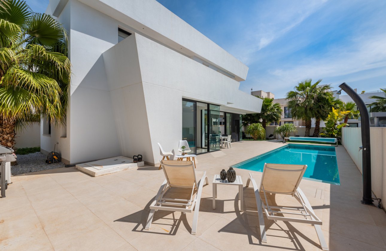 Resale - Villa -
Rojales - Ciudad Quesada