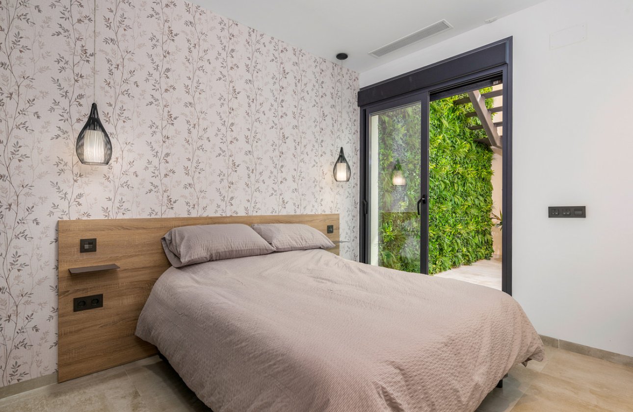 Resale - Villa -
Rojales - Ciudad Quesada